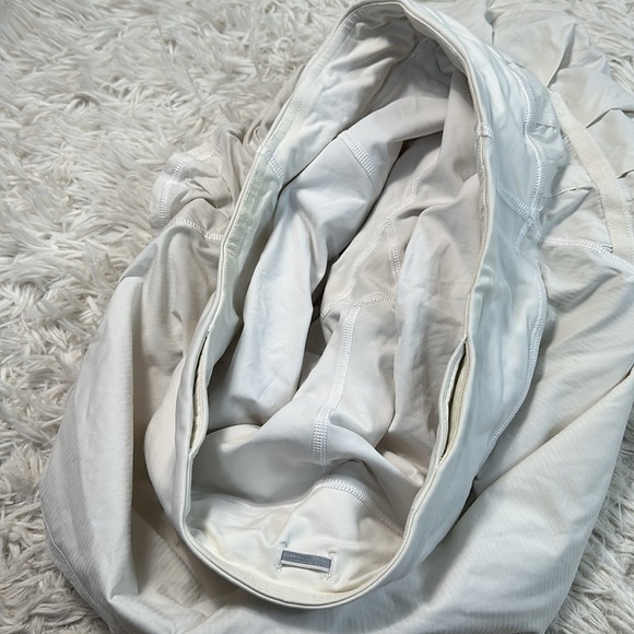 Lululemon Run: Pace Setter Skirt White - Picture 4 of 7